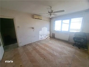 Apartament 3 camere de vanzare