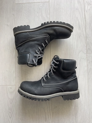 Bocanci Krisbut conditie foarte buna