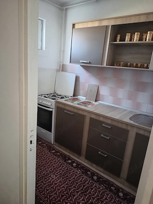 Inchiriez garsoniera  - imagine 3