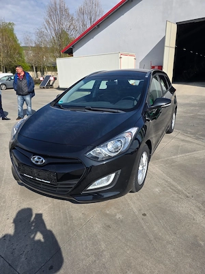 Vand Hyundai I 30 - imagine 2
