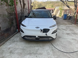 Hyundai Kona Electric Luxury 64 kw - imagine 3