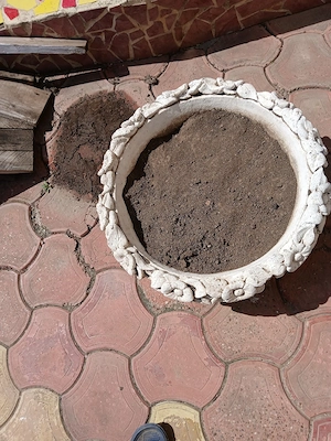 Jardiniera gradina,piatra compozita