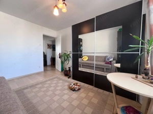 Apartament 3 camere, zona 22 Decembrie - imagine 4