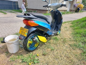Vînd Kimco în 4 timpi și un Piaggio în 2 timpi de 49 înmatriculate , preț bucată     - imagine 4