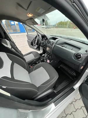 DACIA Duster 1.5 dci 4X2 Cutie Automata - imagine 5