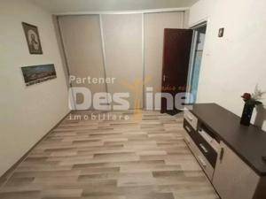 Apartament 2 camere, decomandat ,sector 6 - imagine 2