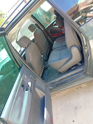 Volkswagen Sharan - imagine 4