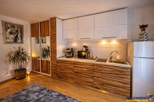 Constructie noua,mobilat,utilat,finisaje premium,boxa,sistem securizare,Central, Brasov