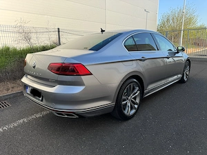 Volkswagen Passat 2.0 BiTDI DSG 4Mot Highline - imagine 7