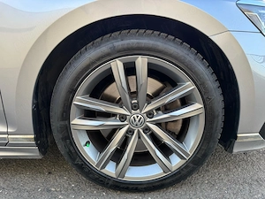 Volkswagen Passat 2.0 BiTDI DSG 4Mot Highline - imagine 6