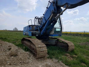 Excavator Liebher R924 - imagine 2