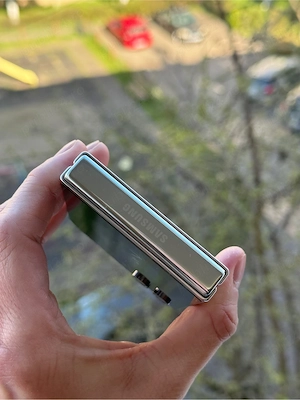 Samsung Galaxy Z flip 5 512GB  - imagine 2