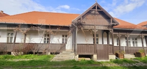 Casă tradițională în centrul orasului, potential ridicat - Sf.Gheorghe  - imagine 2