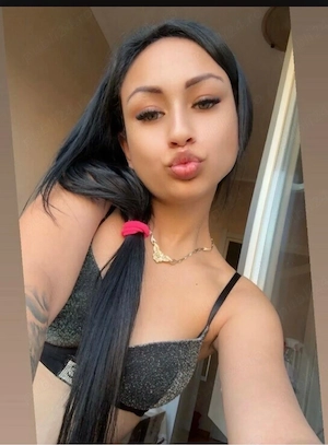 PARTY GIRL la mine sau la tine  - imagine 2