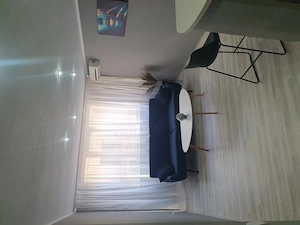 Garsonieră de închiriat 