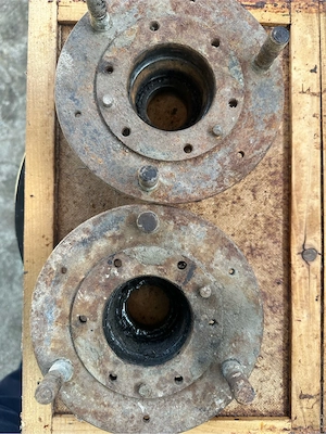 Butuci de remorca , caruta  - imagine 4