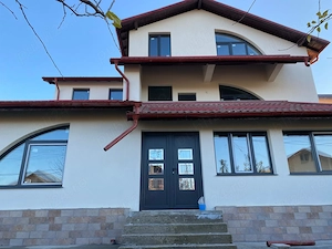 Spațiu generos de închiriat   ideal pentru clinică, birouri sau centru educațional | Bragadiru