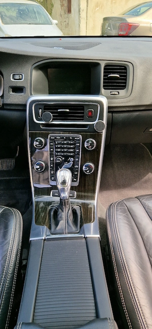 Volvo v60 plugin hybrid 2013 - imagine 4