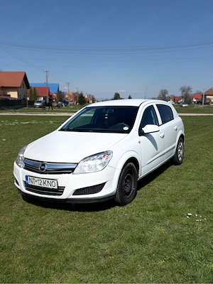 Astra H Din 2009 de 1,3 Disel 6 trepte 