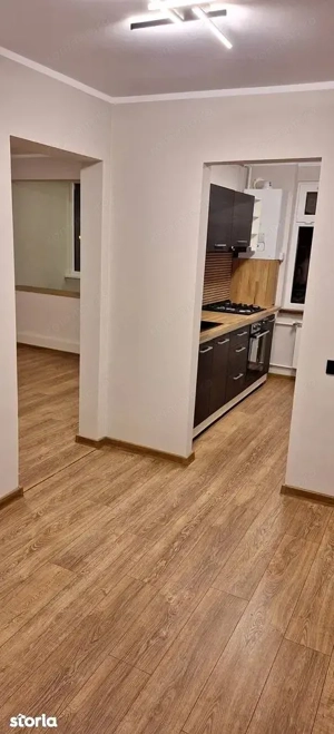 Vanzare apartament  renovat complet, zona Parfumul Teilor, etaj 1. - imagine 8