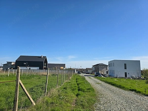 Teren de vanzare in Lazu lot de casa cu PUZ - imagine 4