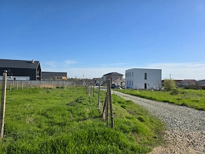 Teren de vanzare in Lazu lot de casa cu PUZ - imagine 3