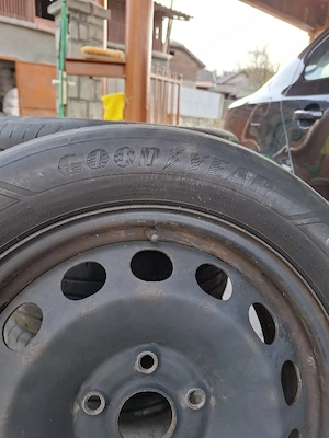 roti echipate cauciucuri de vara si genti de tabla cu capace 205 55 16 - imagine 3