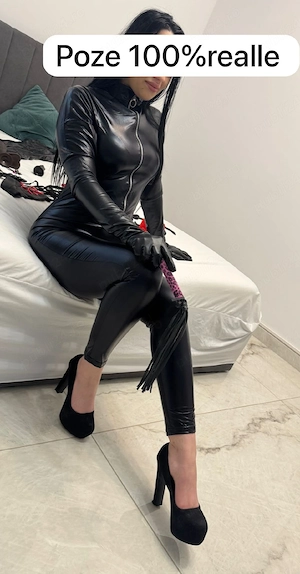  Dominatoare Bdsm - imagine 3