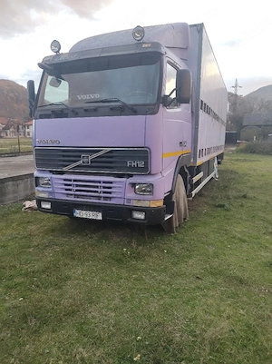 Vând camion volvo neomologat apicol, pretul este negociabil  - imagine 9