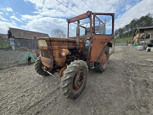 Tractor UTB Universal 650