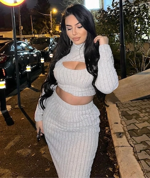 new bruneta pasionala noua in oras  - imagine 5