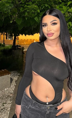 new bruneta pasionala noua in oras  - imagine 3