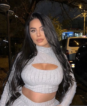 new bruneta pasionala noua in oras  - imagine 4