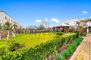 Casa individuala cu 7 camere, 260 mp, teren 900 mp, front 19m, Europa - imagine 3