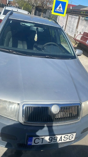 Vând scoda  fabia