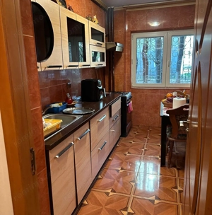 Apartament 3 camere, Decomandat. Bld. Al. Obregia, zona Vatra Dornei. - imagine 7