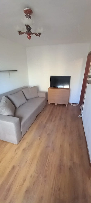 Garsoniera inchiriez in Drumul Taberei, mall Plaza, parc Moghioros