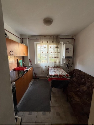 vand apartament 2 camere Lapus zona Mall Elctroputere - imagine 5