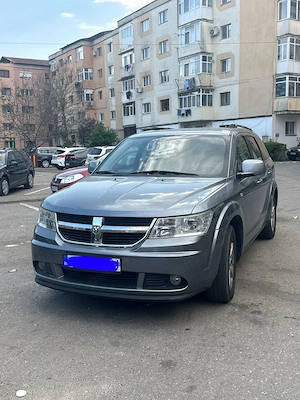 Vând Dodge journey 