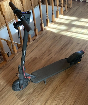 Trotinetă electrică Xiaomi 4 Lite   stare perfectă + garanție