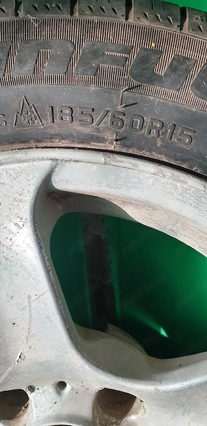vînd 5 jante cu 4 prezoane cu anvelope ms 185/60R15 - imagine 2