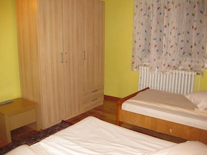 Vila in Busteni, langa partia ski si padure, pensiune - imagine 5