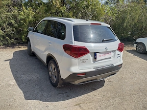 Suzuki VitaraHybrid Allgrip,2  CP+20 CP electric,44.000km - imagine 5