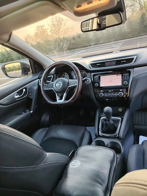 Nissan Qashqai An 2020 1.3  Manual 140 cai model Tekna Km 45300 Km. reali se pot verifica in reprez. - imagine 9