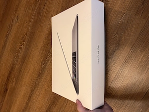 Apple MacBook Pro 2018