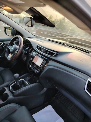 Nissan Qashqai An 2020 1.3  Manual 140 cai model Tekna Km 45300 Km. reali se pot verifica in reprez. - imagine 10
