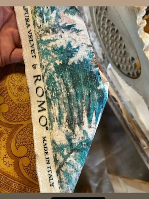 Set restaurat: cuier, masuta si fotoliu - imagine 3