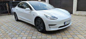 Tesla Model 3 Stardand Plus - 27.000 km   325 cp    An 2020   Este ca noua!