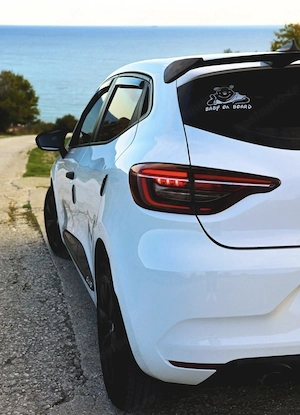 Renault Clio 5 din 2022 - imagine 4