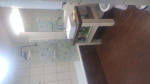  Vând   Schimb casă   Broșteni, Ialomița - imagine 3